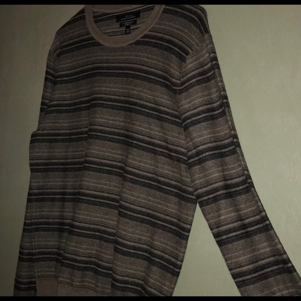 ‼️2 Sweaters for $12‼️ - Picture 5 of 6